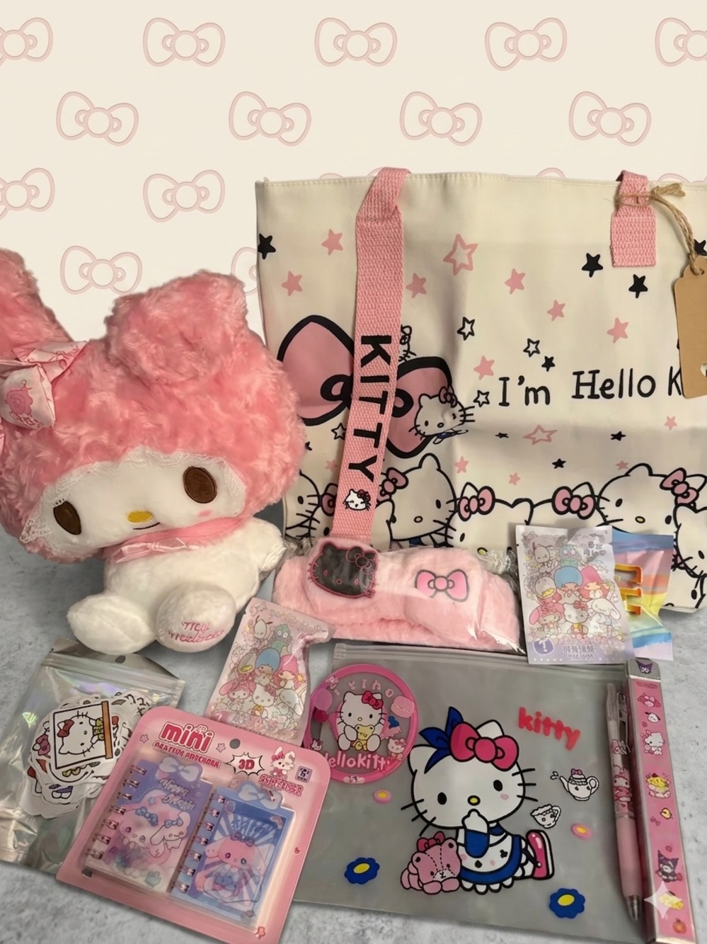 Hello Kitty Pink and White Plush Accessory Gift Set with canvas bag!10 pieces